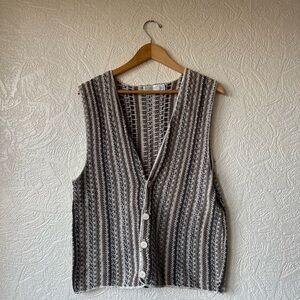 Vintage women’s knit sweater vest size large 100% cotton